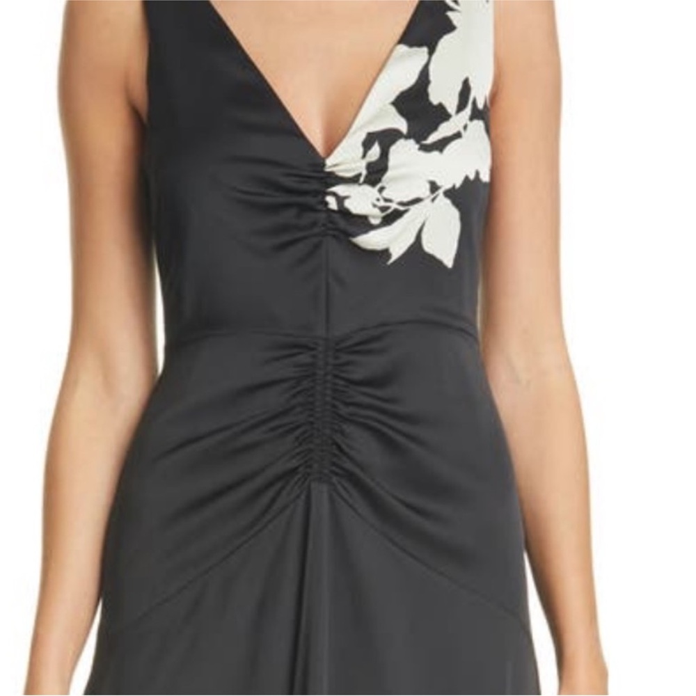 VINCE FLORAL RUCHED MIDI DRESS Size 6 - Picture 2 of 6